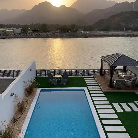 Great Escape For Family And Friends 4Br Villa With Private Pool And Sea View Fujaïrah Extérieur photo